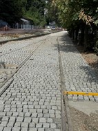Πλαταμώνας: Νέος δρόμος με κυβόλιθους ανάμεσα στις παλιές γραμμές